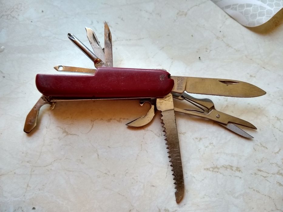 Scyzoryk wielofunkcyjny 30zl