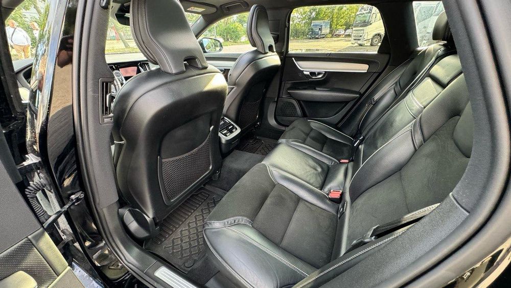 Продам  Volvo . Універсал