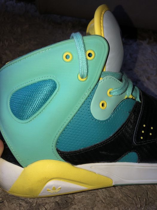 Tenis Adidas ㅤㅤㅤ