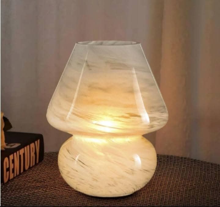 Stylowa lampka ze szkła dmuchanego outlet