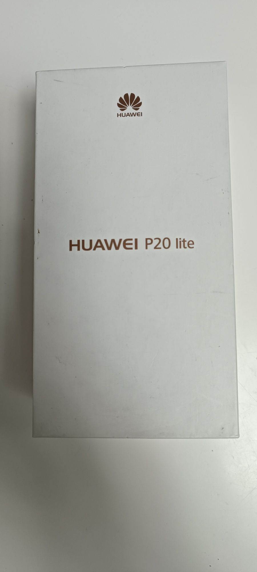 Смартфон Huawei P20 Lite 4/64GB