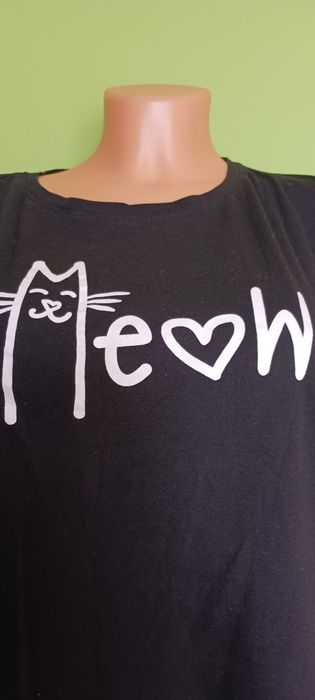 Czarny tshirt z białym nadrukiem Sinsay rozm.40