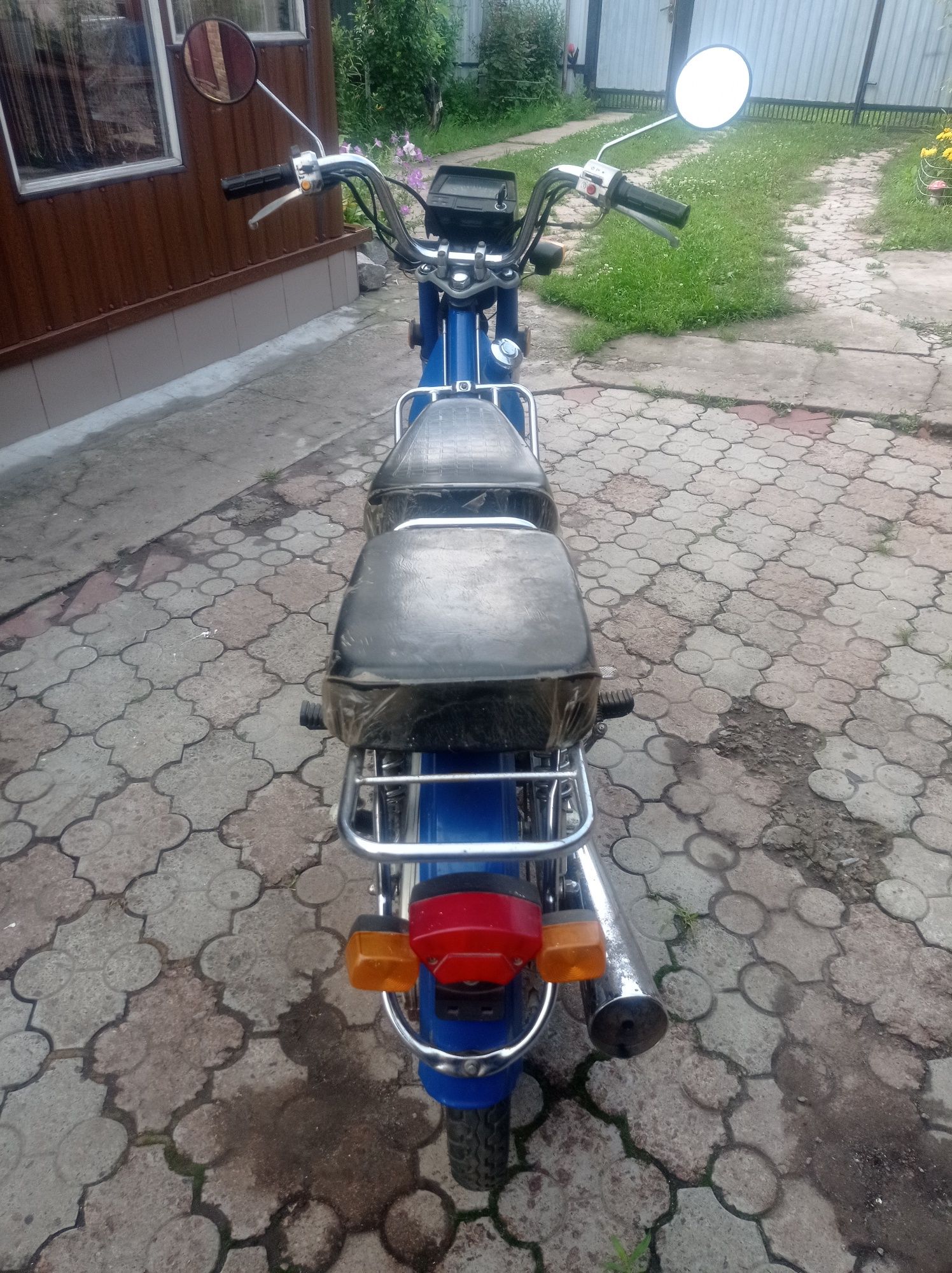 Мопед.      Delta