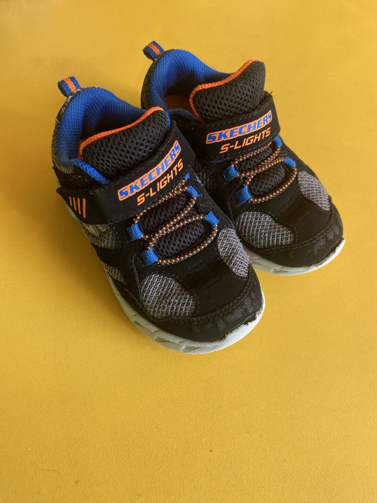 Кросівки skechers 26