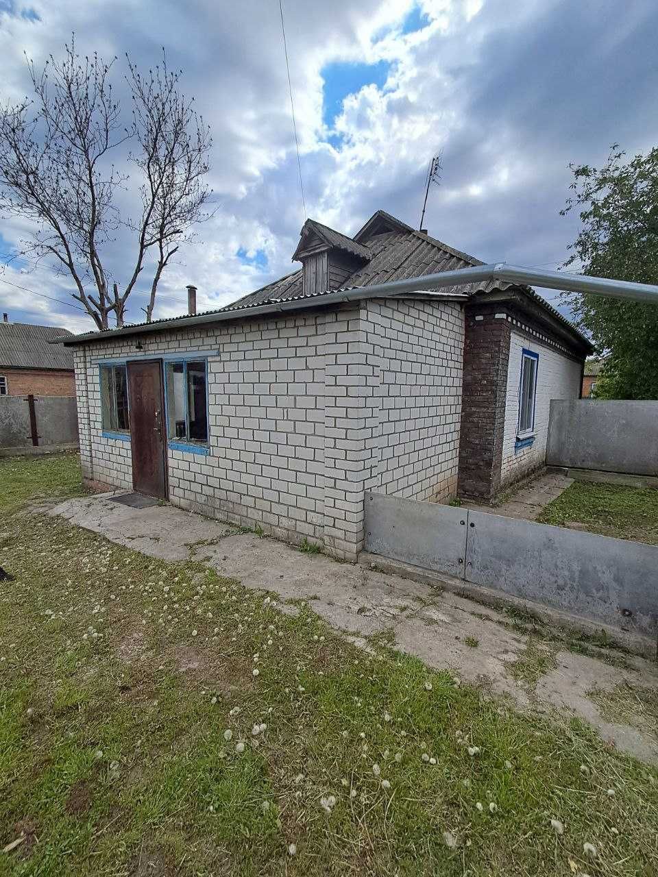 Частина будинку по вулиці Івана Франка .