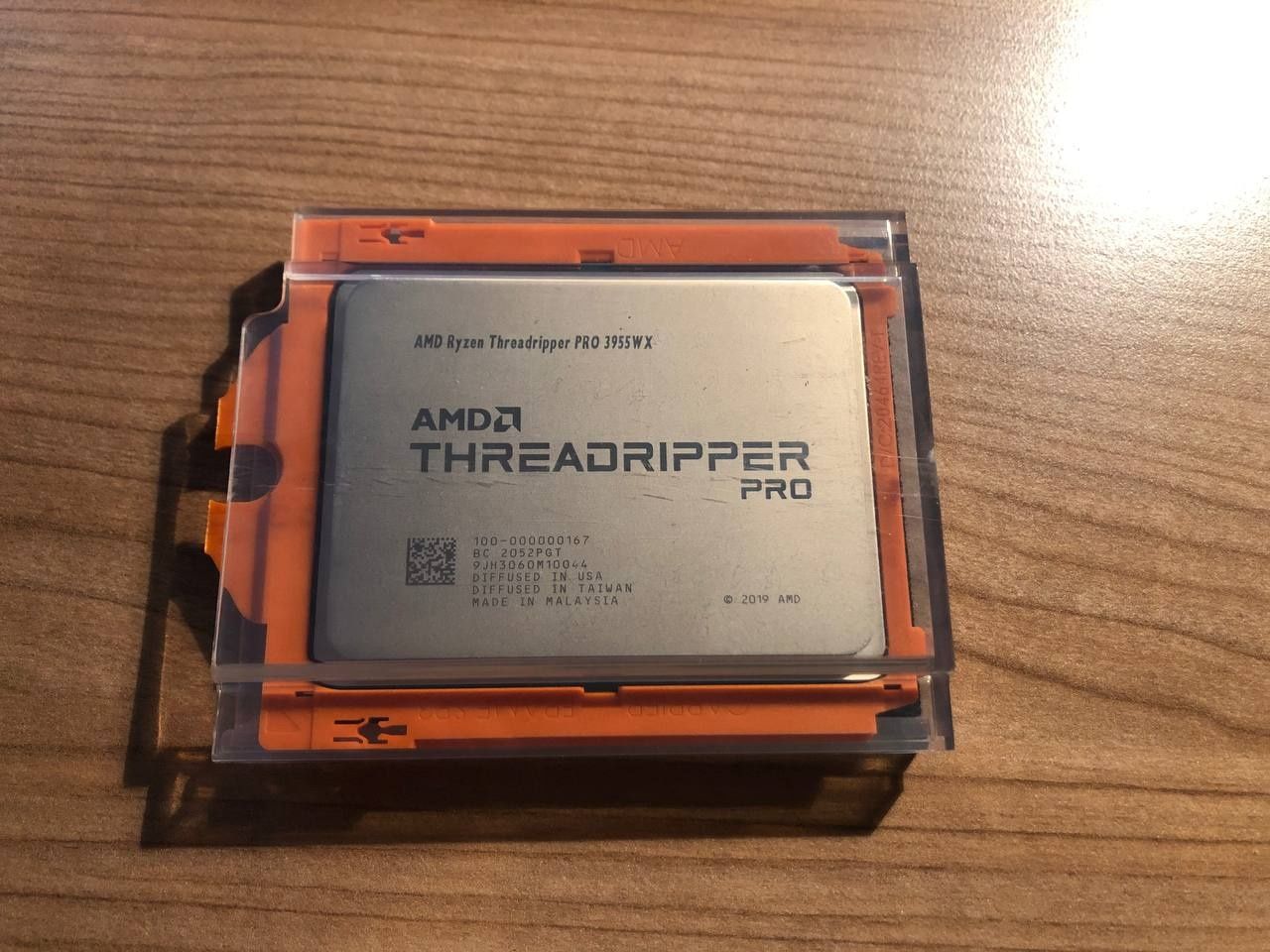 Процесор AMD Ryzen Threadripper PRO 3955WX