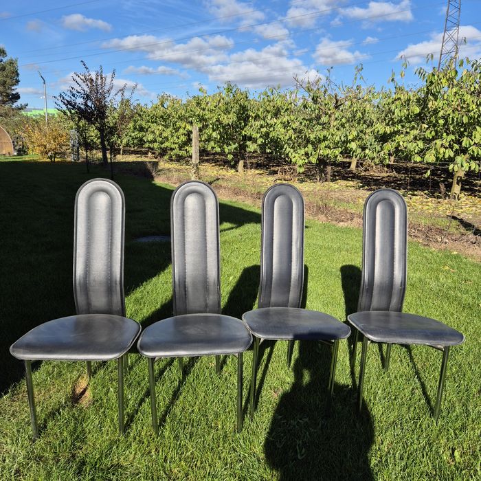 Krzesła. 4 szt. Tanio.