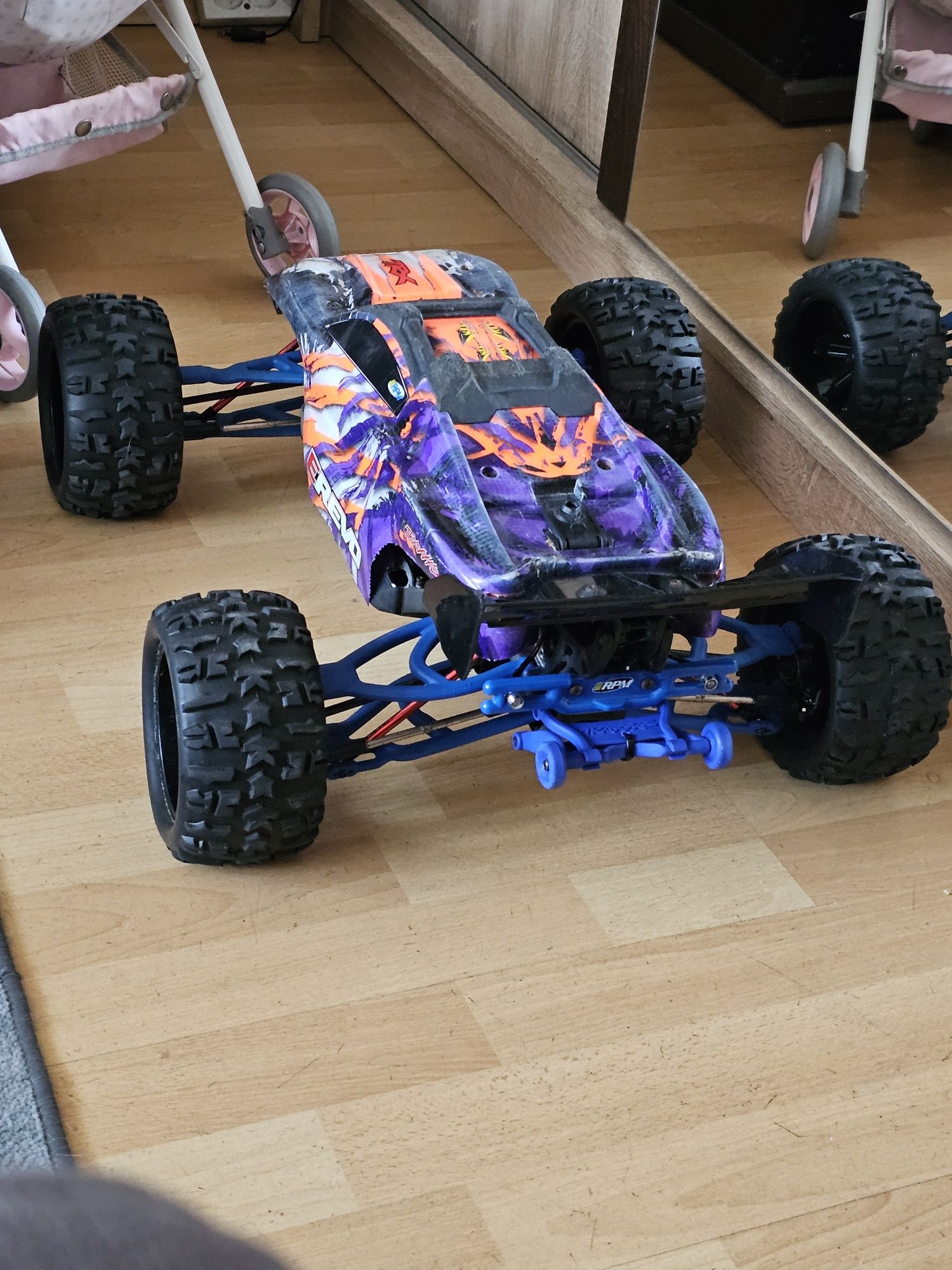 Traxxas e revo 2.0