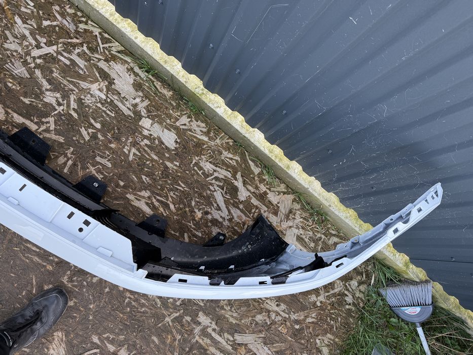 Бампер передній Tesla Y model MY Juniper 2025 передний