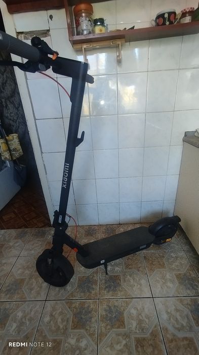 Срочно продам электросамокат