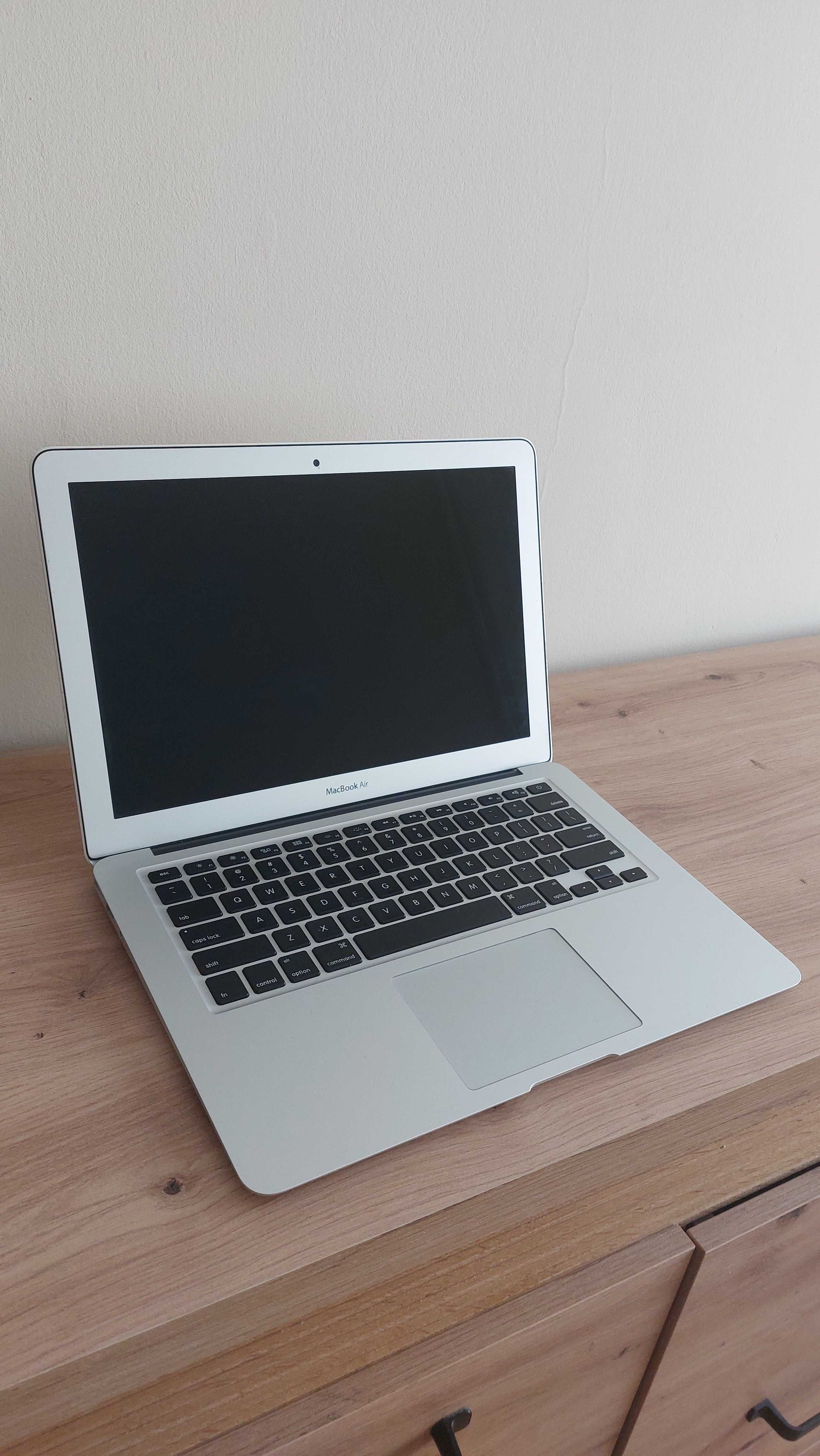 Macbook Air 2015 i5, 256GB, 8GB RAM Stan bardzo dobry