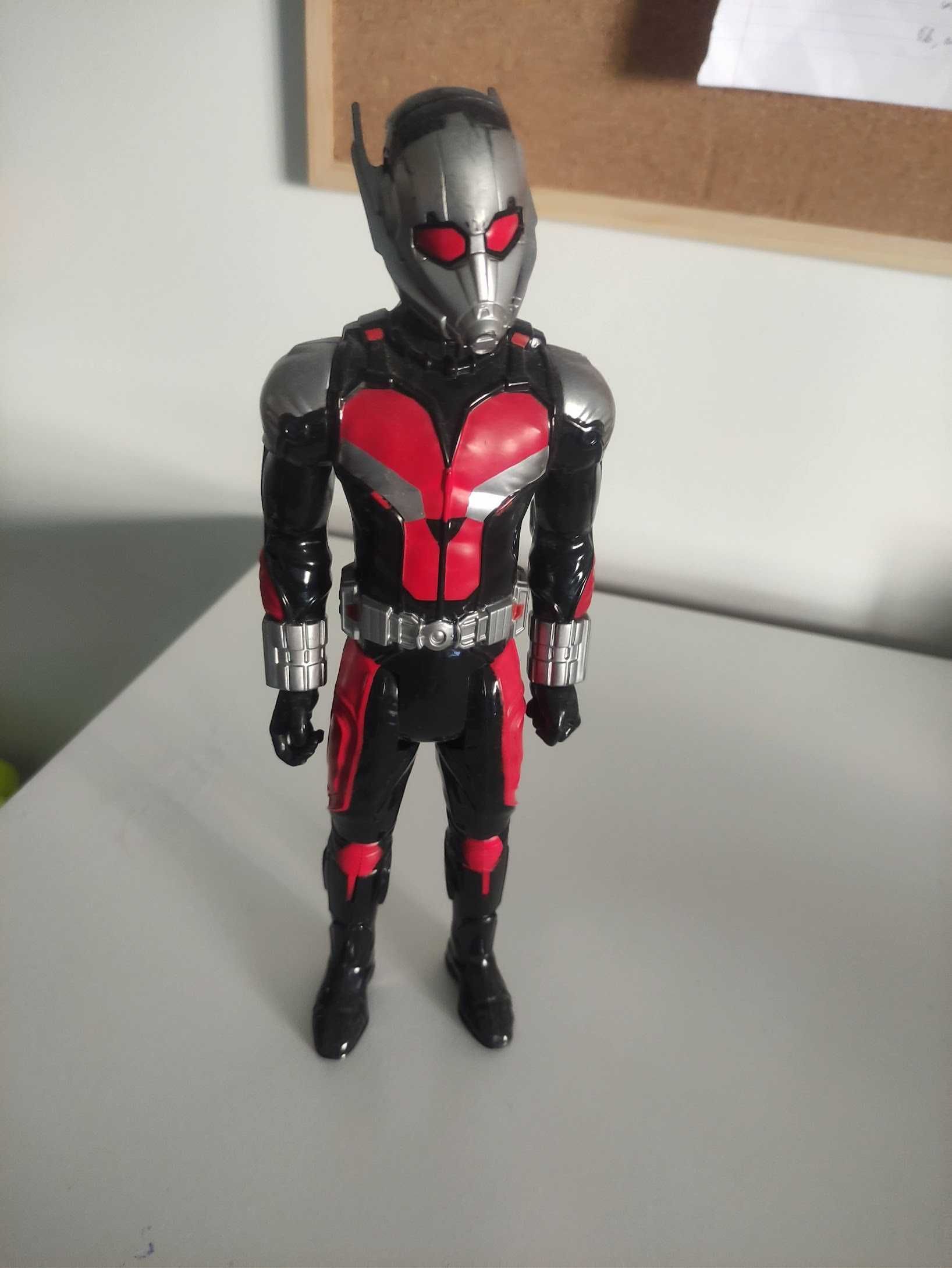 Figuras originais Marvel