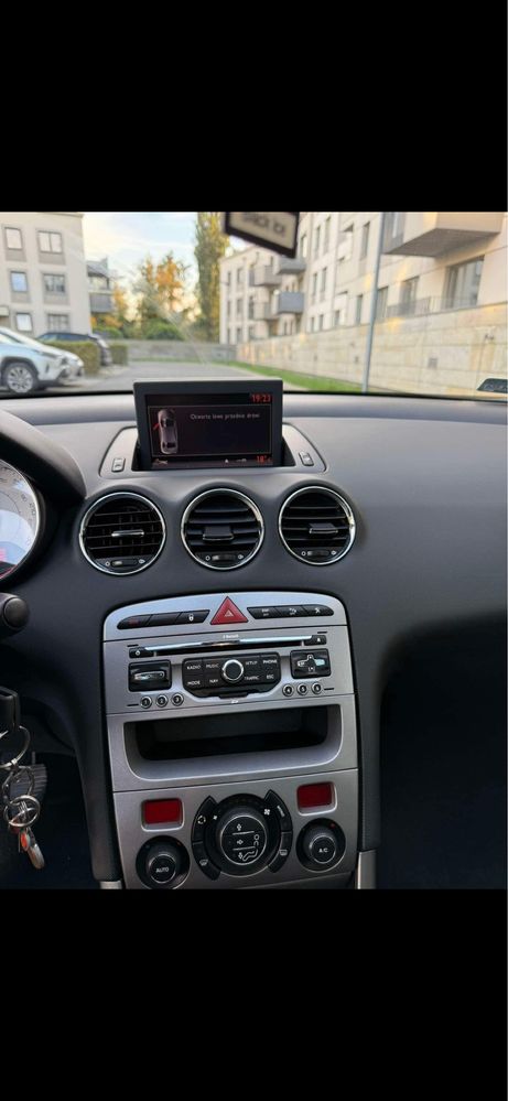 Peugeot 308 ,2011 roku