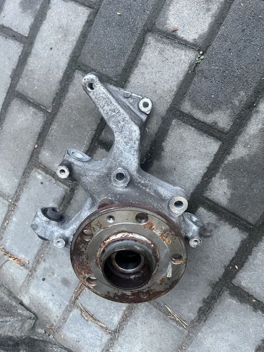 Задня ліва цапфа кулак audi q3 passat sharan tiguan