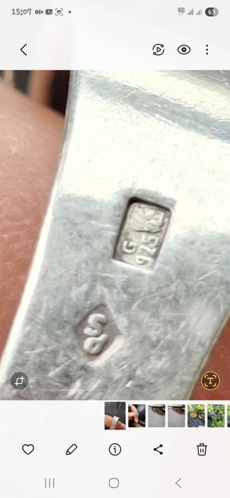 Stary sygnet orłem  w koronie