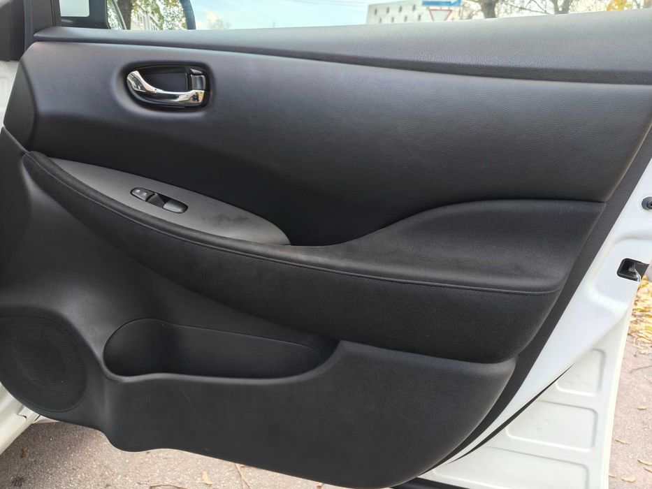 Nissan Leaf 2014, SV 24kWh (109PS) рестайлінг