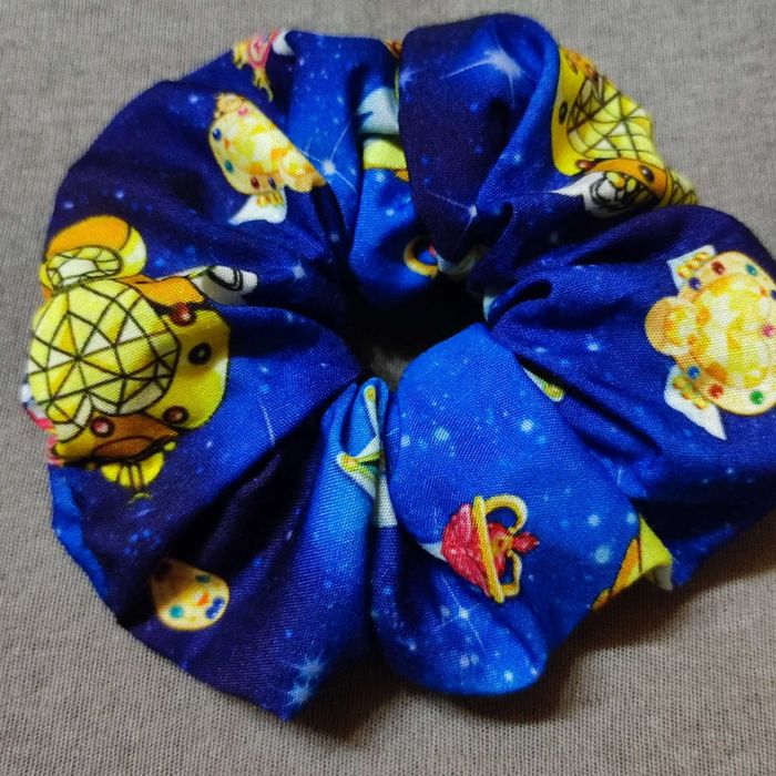 Granatowa Scrunchie Sailor Moon