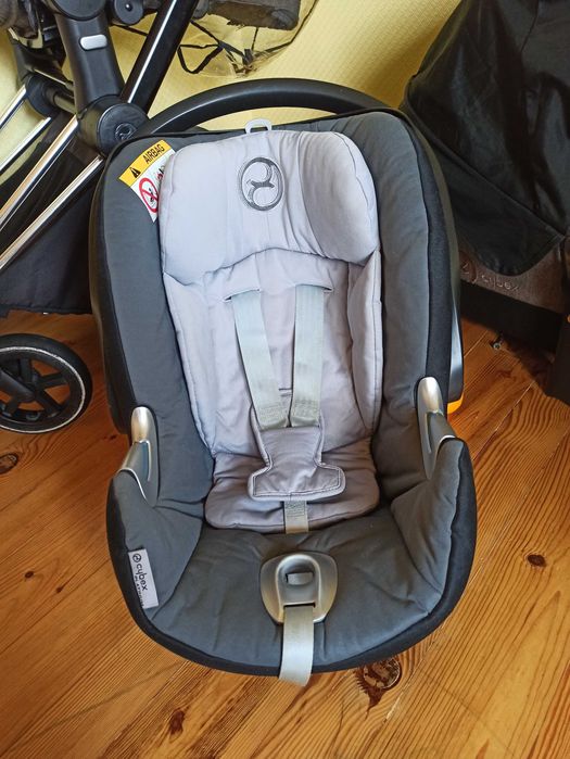 Автокрісло Cybex ATON Q з адаптерами