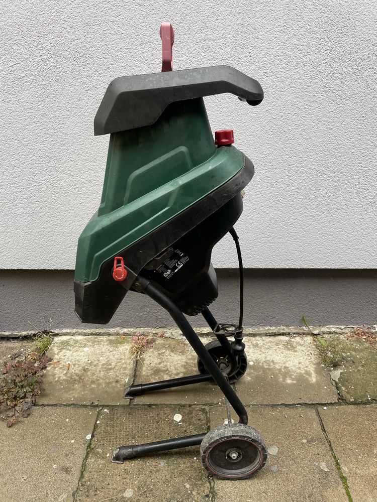 Rozdrabniacz nożowy do gałęzi Parkside PMH 2400 A1