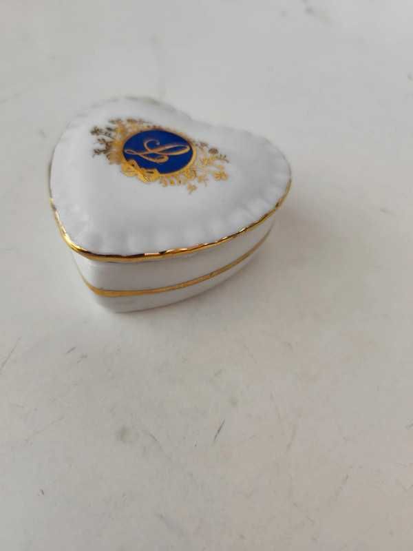 Guarda jóias em forma de coração