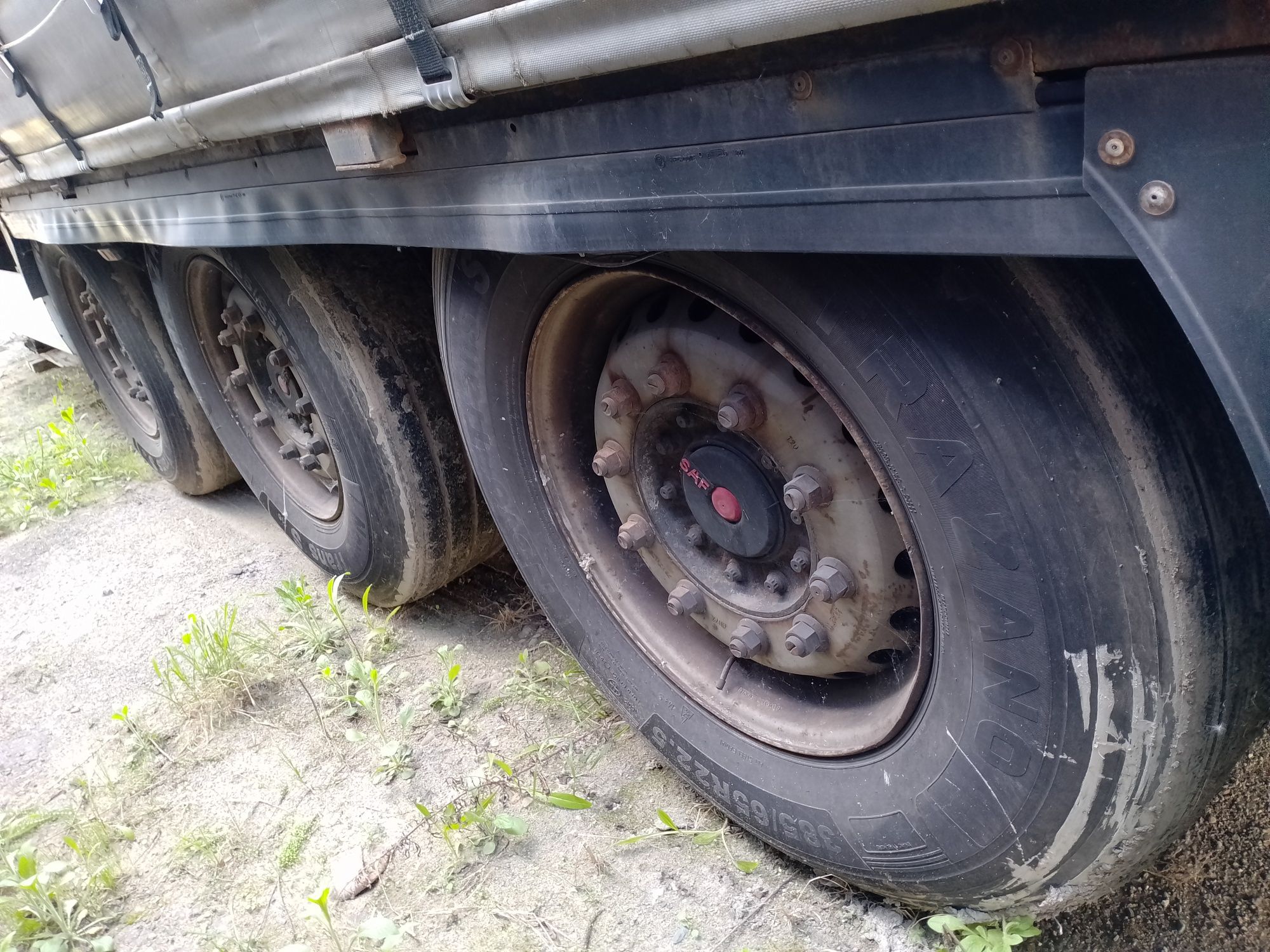 Продам напівпричіп Krone SD