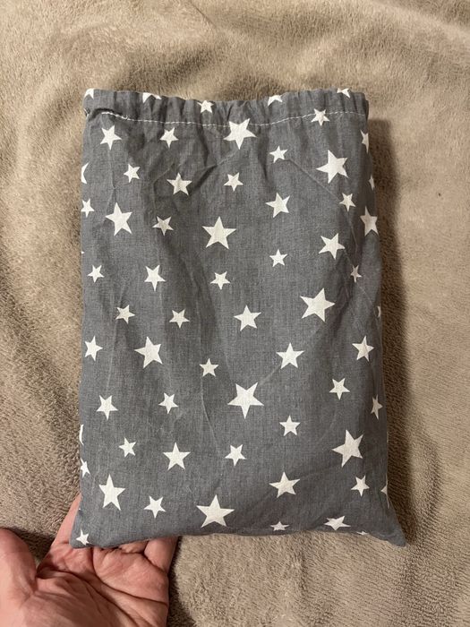 Накидка для годування