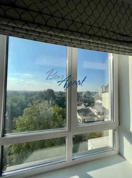 3к. трирівнева, ЖК Skyland, вул.Павла Лі, 1000 дол.