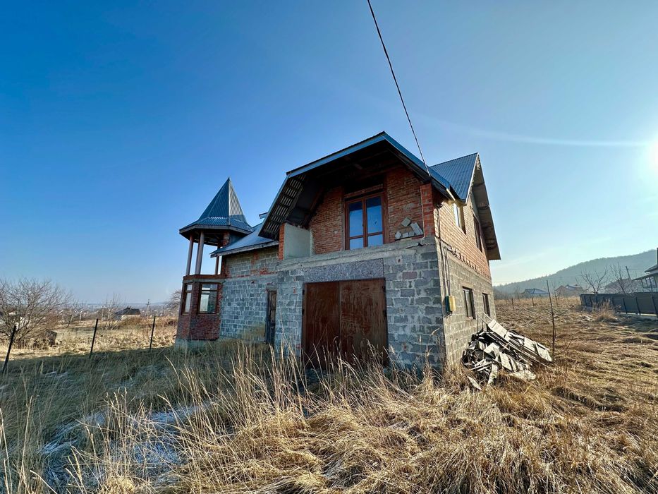 Продається будинок у с.Попелі біля м.Борислав