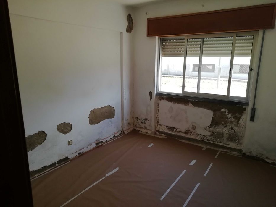 Remodelações, reparações, instalações e OUTROS