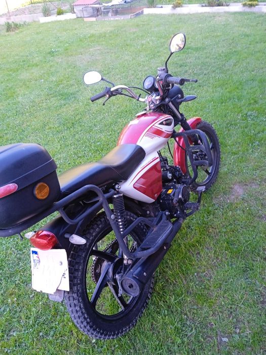 Мотоцикл крузер.