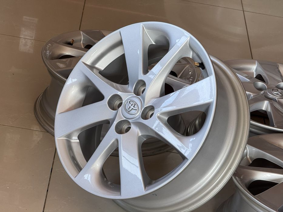 Диски оригінал Toyota r16/4/110 оригинал Yaris Тойота