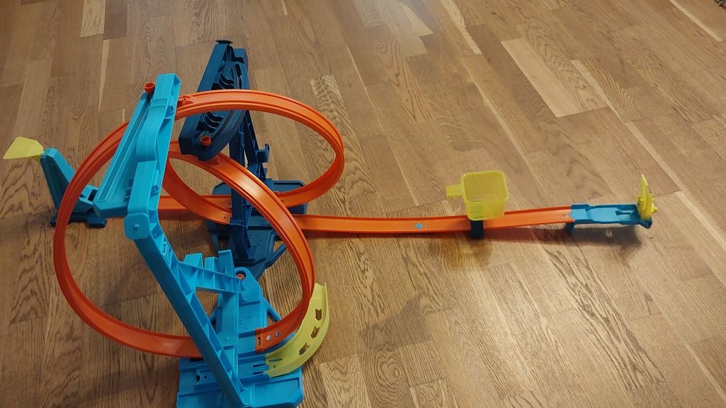 Duży tor Mattel Hot Wheels 900 GVG10 Ea Hw Tb Infinity Loop