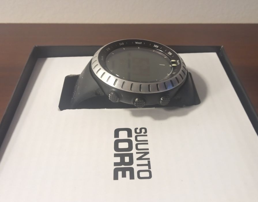 Suunto Core Aluminium/Black Wojskowy Taktyczny Uniseks