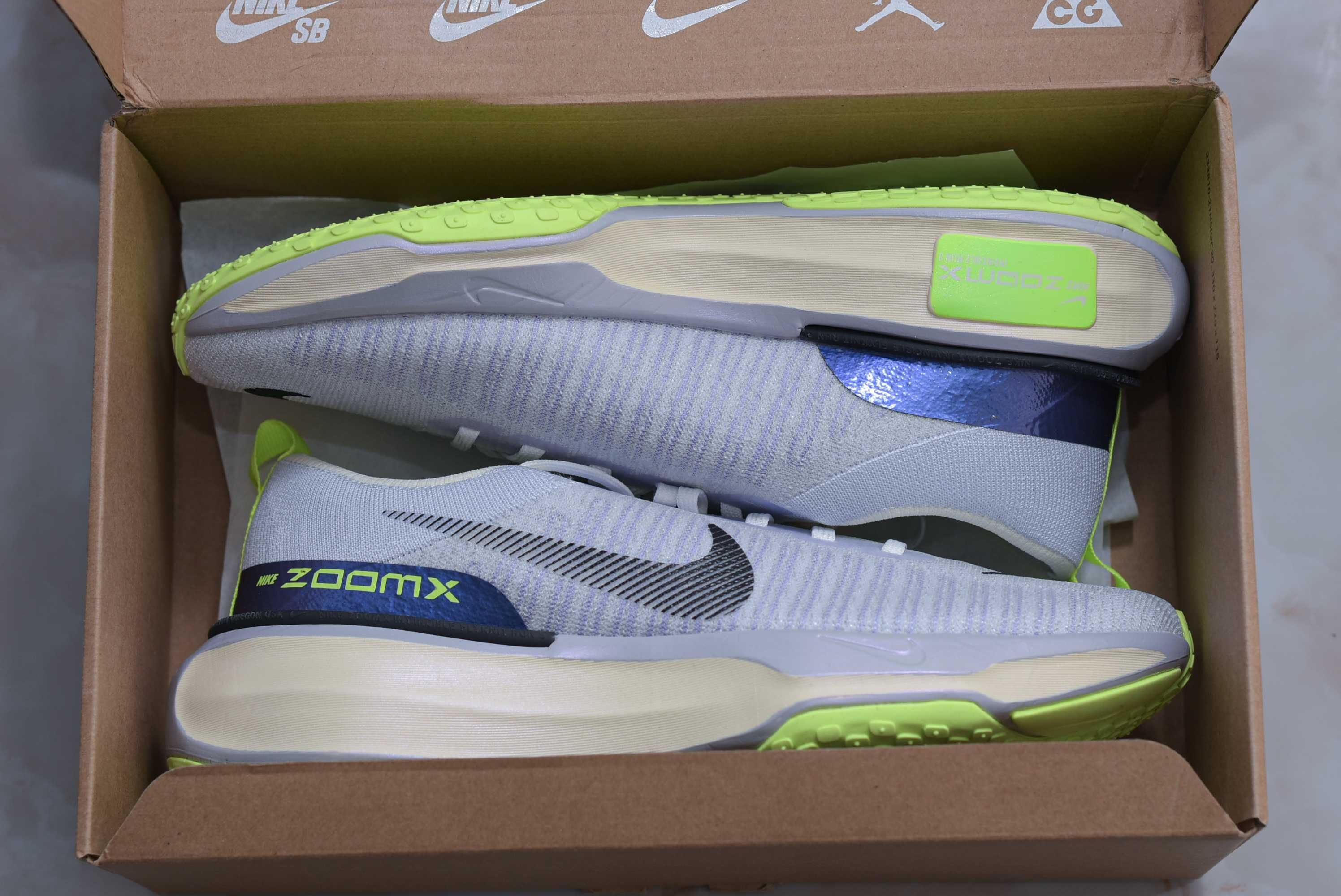 Топові бігові кросівки Nike ZoomX Invincible Run3