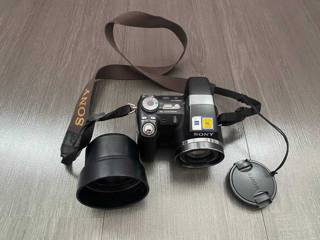 Продам  фотоаппарат  б\у Cyber Shot  SONY DSC-H-5. 12 х optical zoom