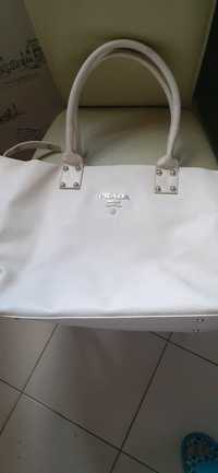 Женская белая сумка PRADA