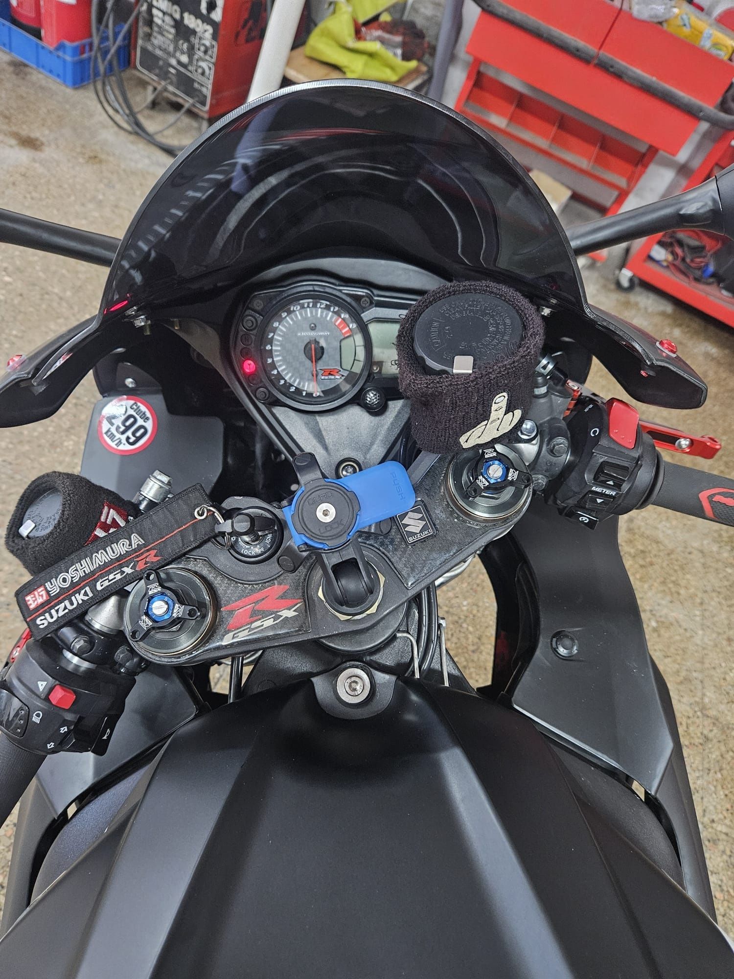 Suzuki Gsxr1000 k7