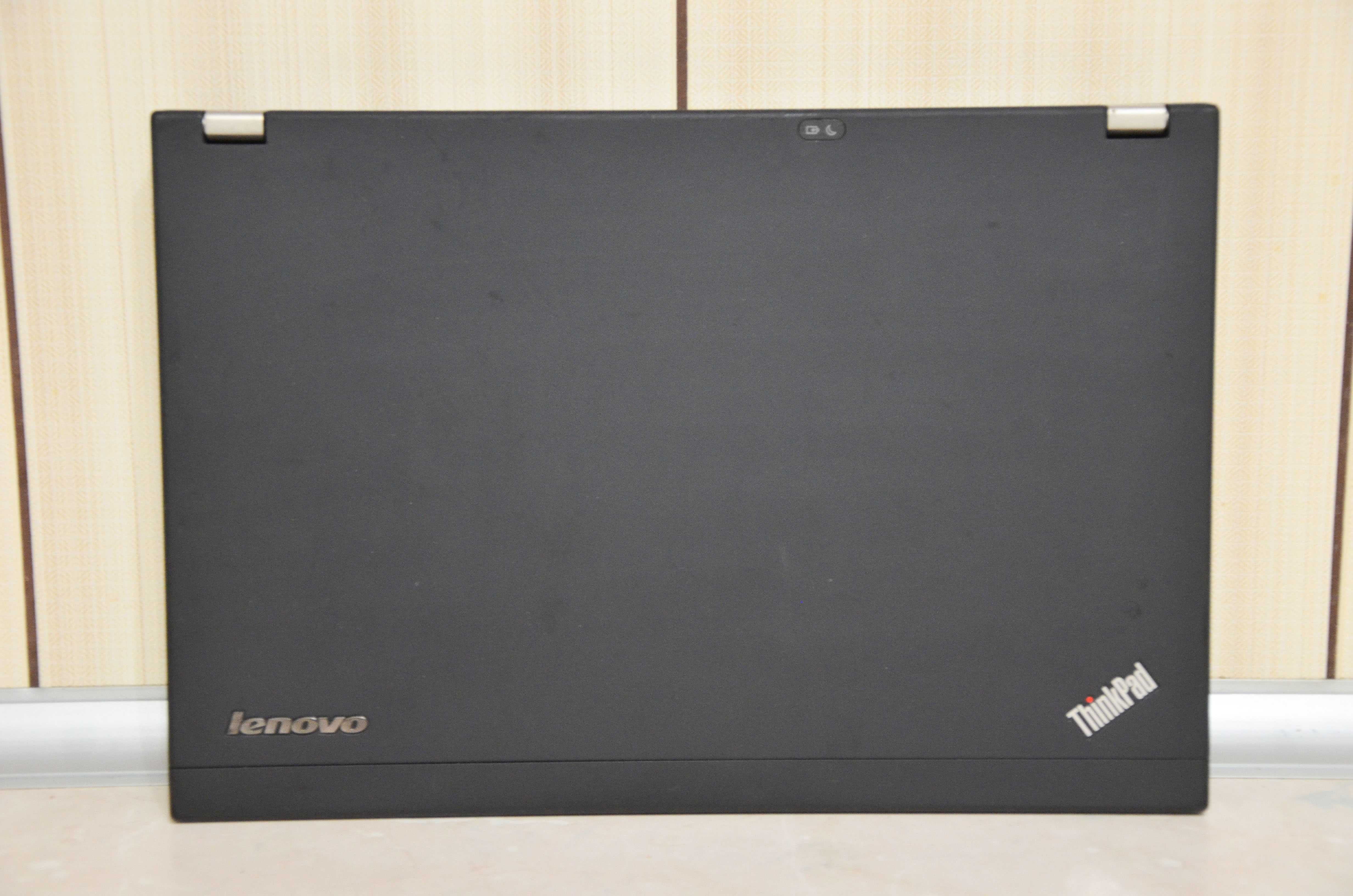 12,5" Lenovo X220i (core i3-2350m/ram4gb/ssd128gb/hd graphics3000)