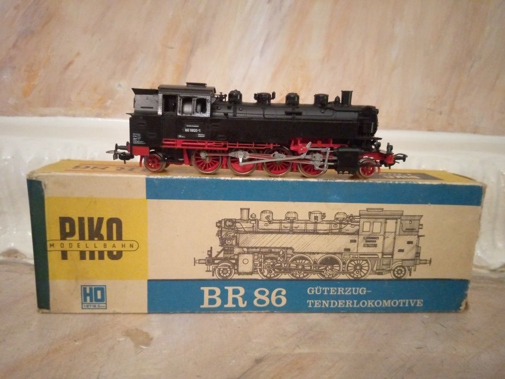 Паровоз  BR 86 от железной дороги Piko коллекционный