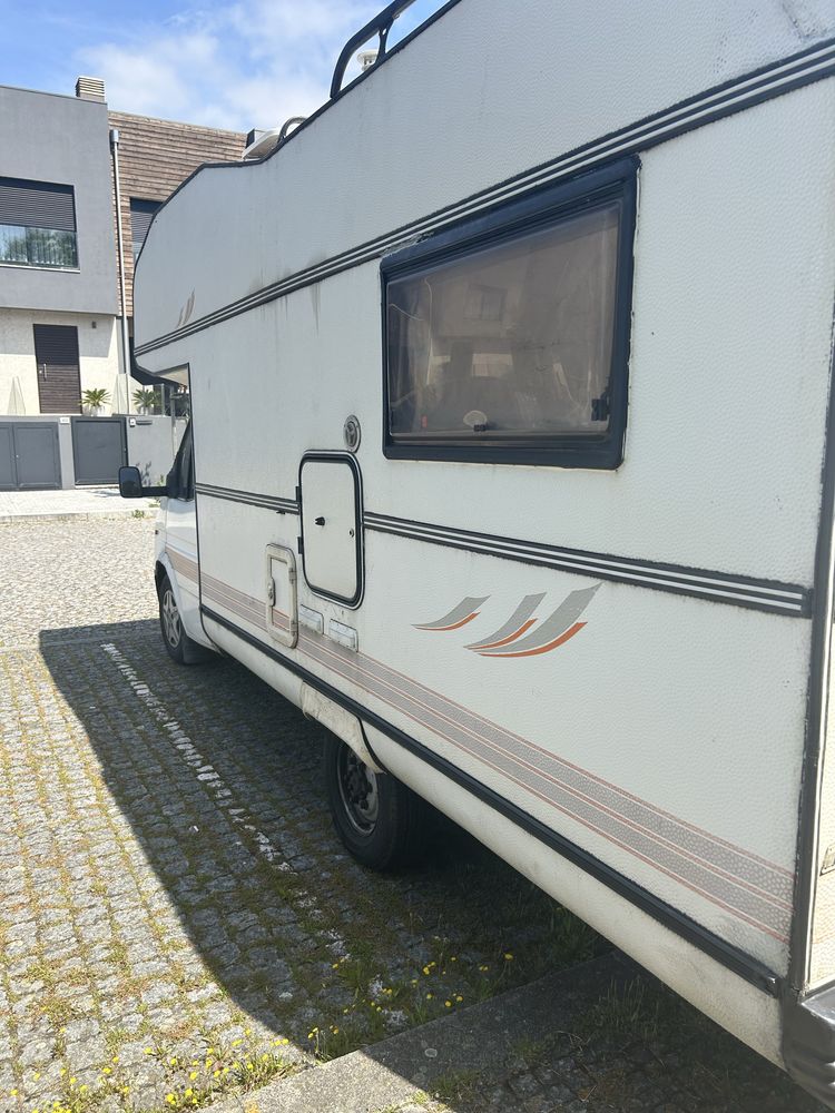 Autocaravana Ford Transit 2.5