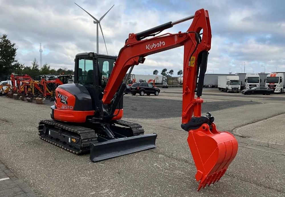 Retro escavadora Kubota