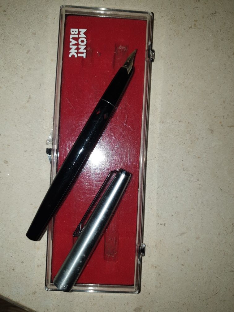 Caneta tinteiro Montblanc