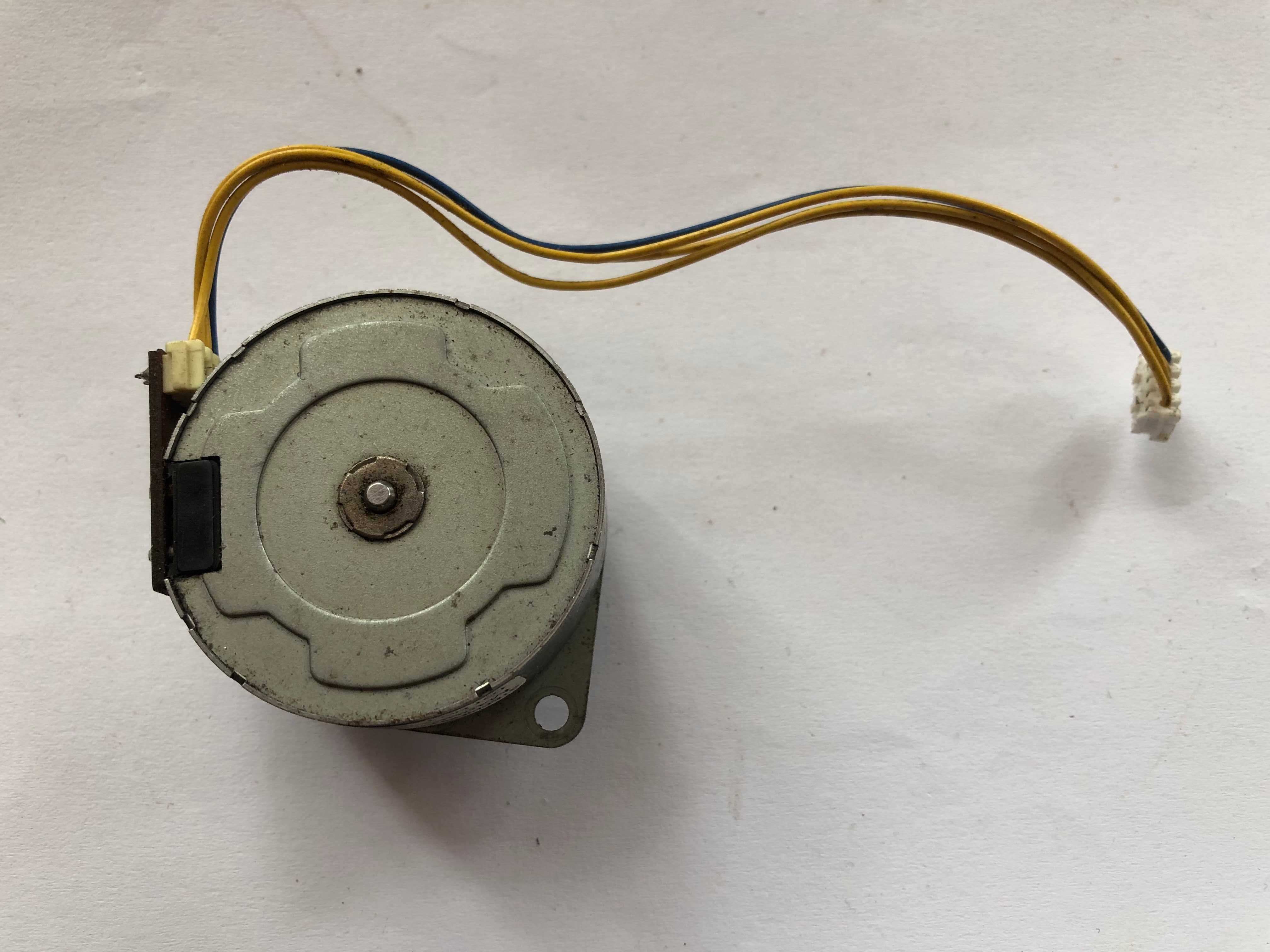 Silniczek Mitsumi 110Ω 11Ω 10Ω do magnetowidu