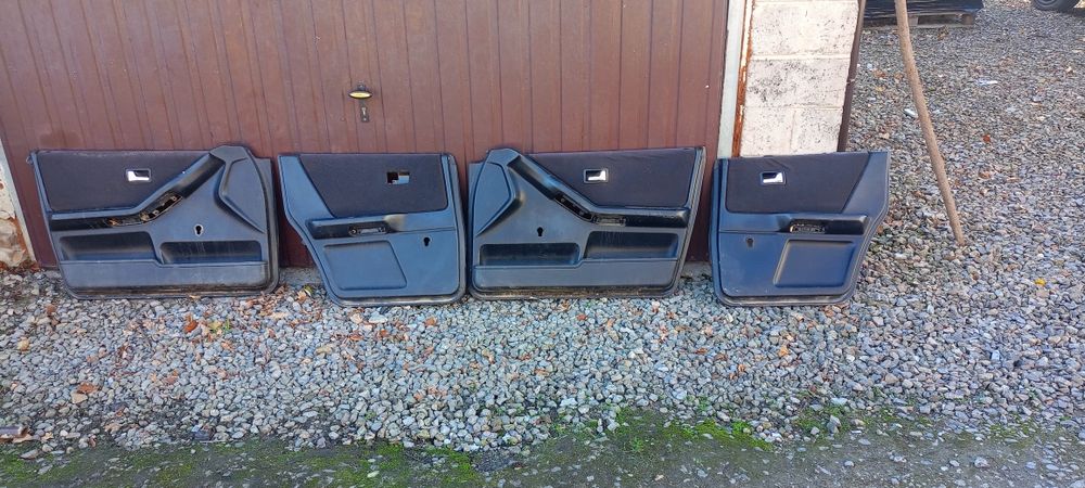 Boczki drzwi audi 80 b4 komplet