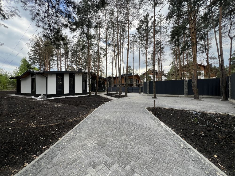 Унікальний будинок у лісі біля ЖК Desna Residence