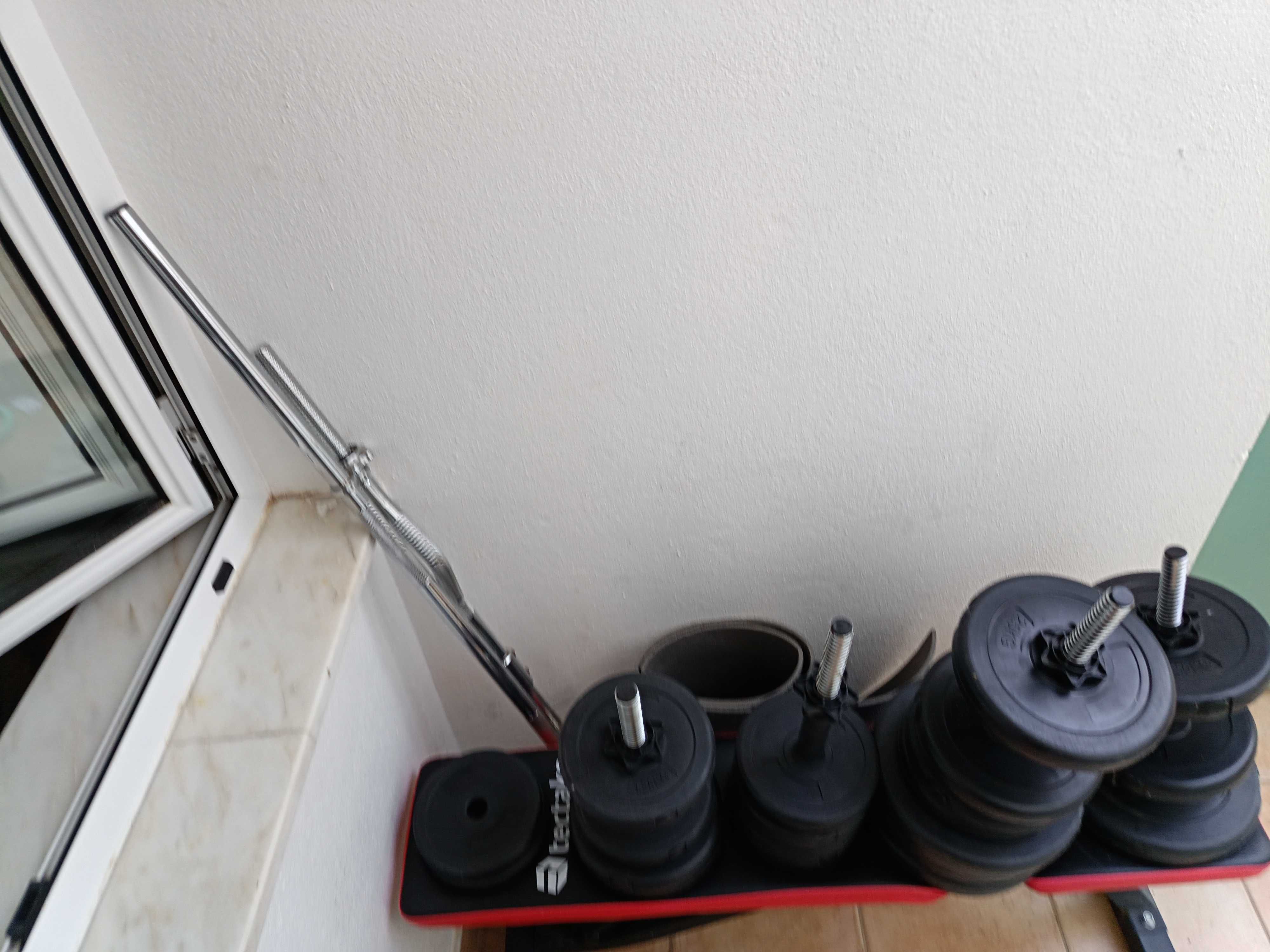 KIT COMPLETO DE MUSCULAÇÃO - À venda, como novo - €290
