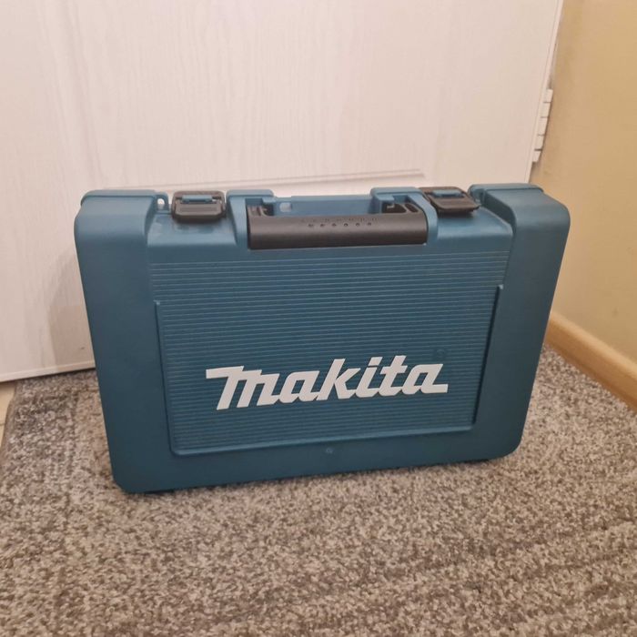 Młotowiertarka Makita HR2470T