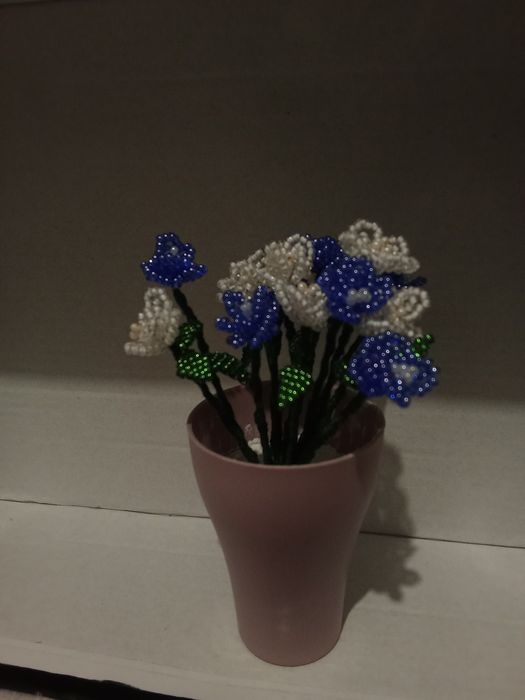 Вироби з бісеру  продаю таку красу