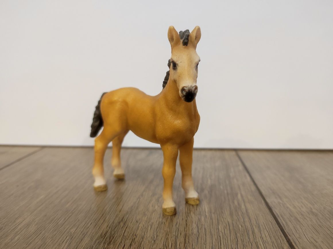 Schleich 13714 źrebię rasy tennessee walker