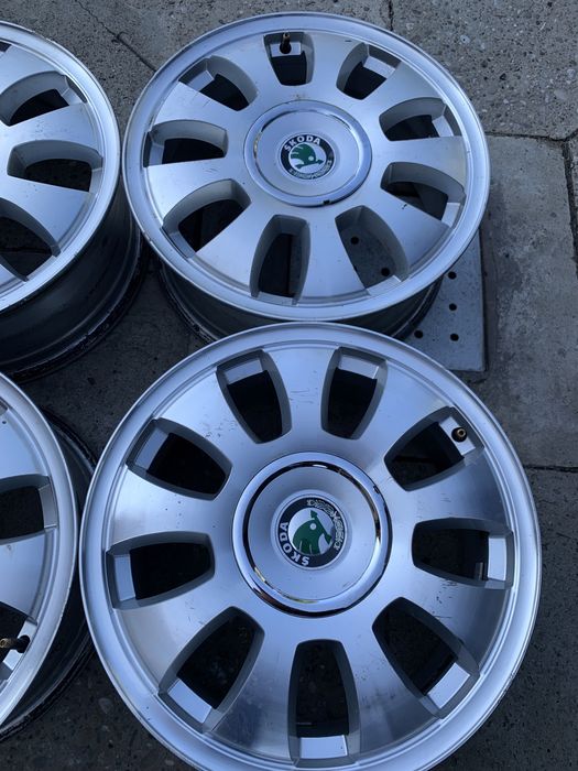 Продам диски литі 5/100/16 оригінал шкода